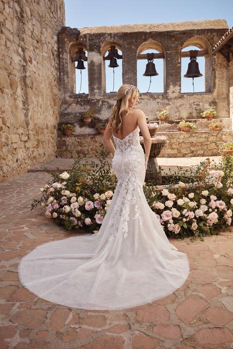 Casablanca Bridal 2472