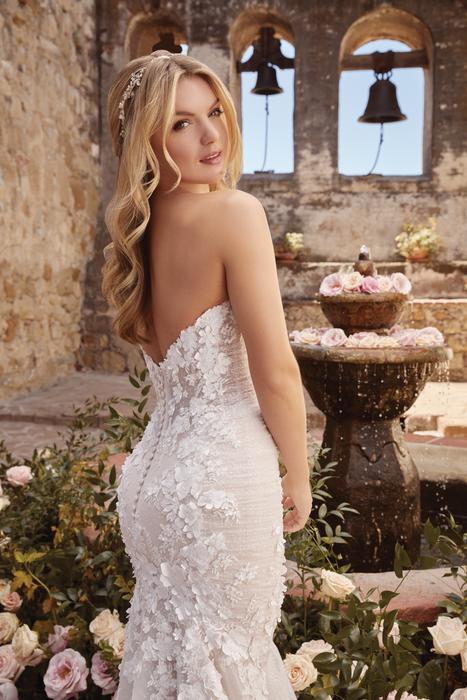 Casablanca Bridal 2472