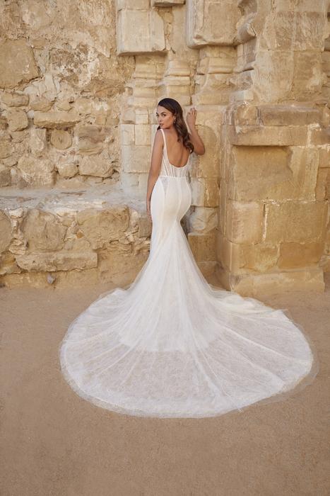 Casablanca Bridal 2473