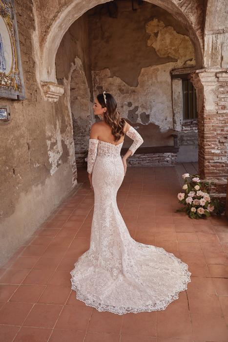 Casablanca Bridal 2474