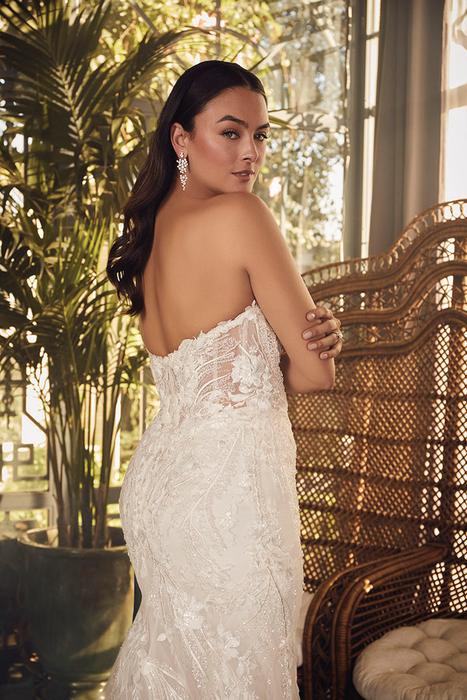 Casablanca Bridal 2477