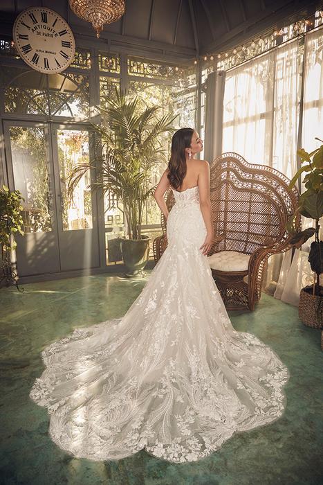 Casablanca Bridal 2477