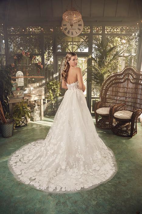 Casablanca Bridal 2481