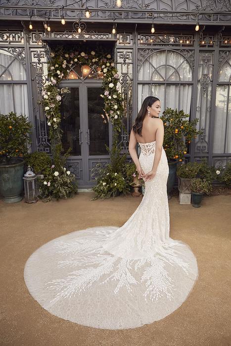 Casablanca Bridal 2484