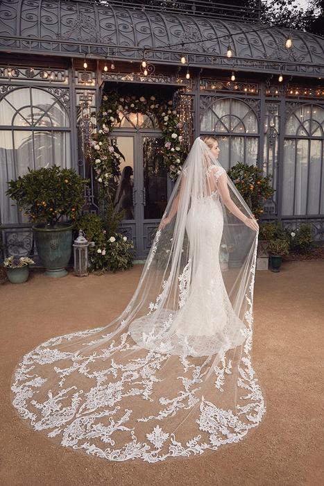 Casablanca Bridal 2486