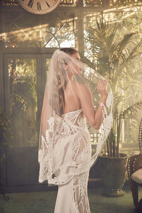 Casablanca Bridal 2487