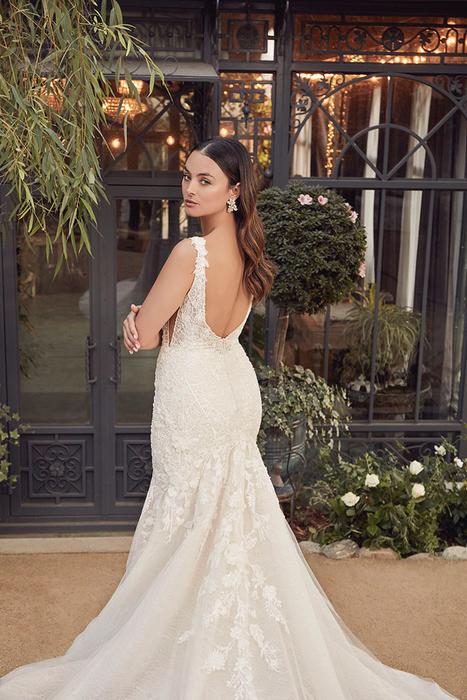 Casablanca Bridal 2489