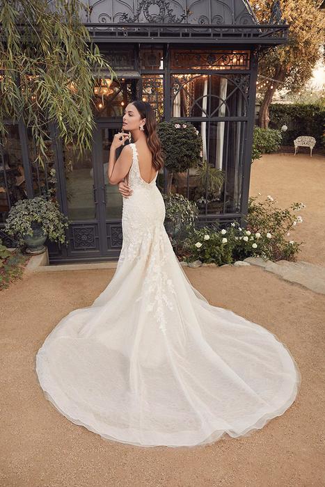 Casablanca Bridal 2489