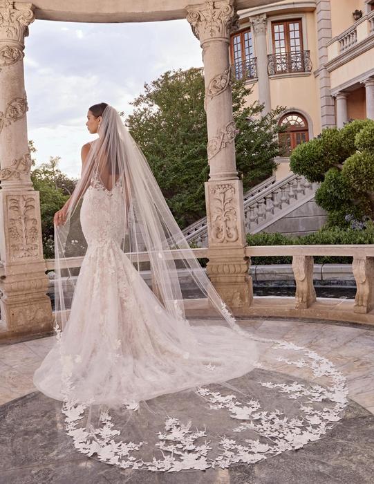 Casablanca Bridal 2499