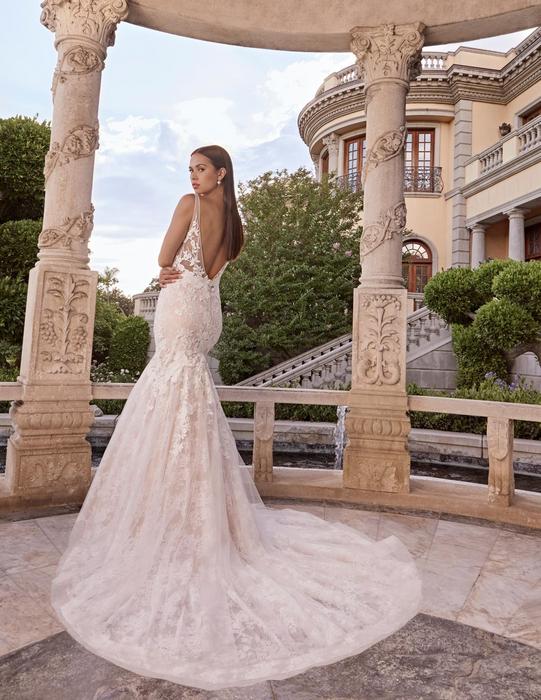 Casablanca Bridal 2499