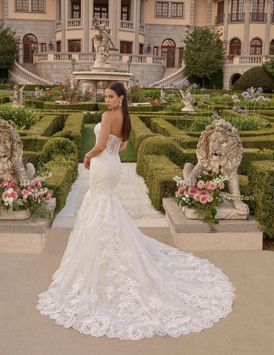 Casablanca Bridal 2501