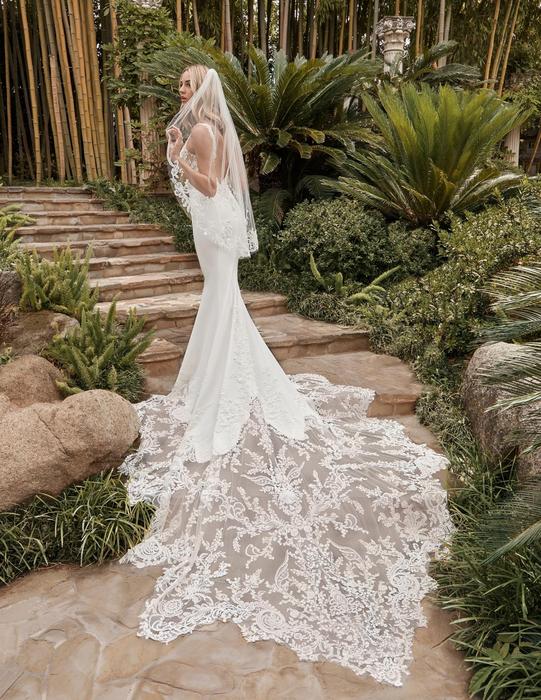 Casablanca Bridal 2504