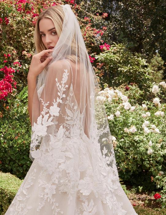 Casablanca Bridal 2509