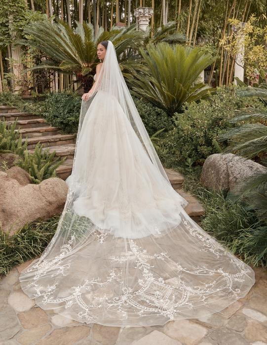 Casablanca Bridal 2511