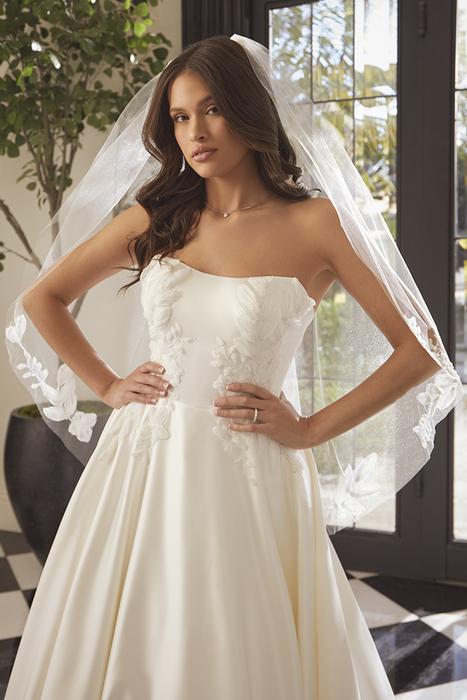 Casablanca Bridal 2561