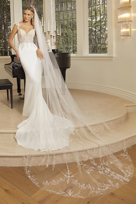 Casablanca Bridal 2568