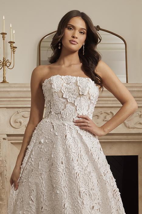 Casablanca Bridal 2569