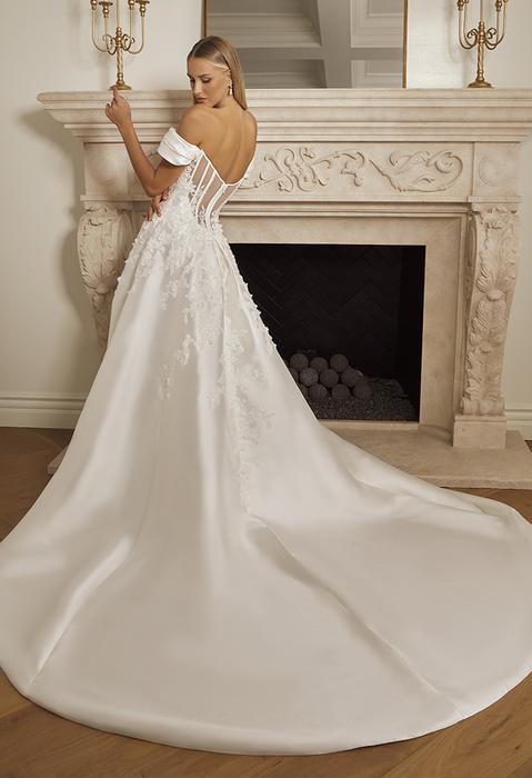 Casablanca Bridal 2572