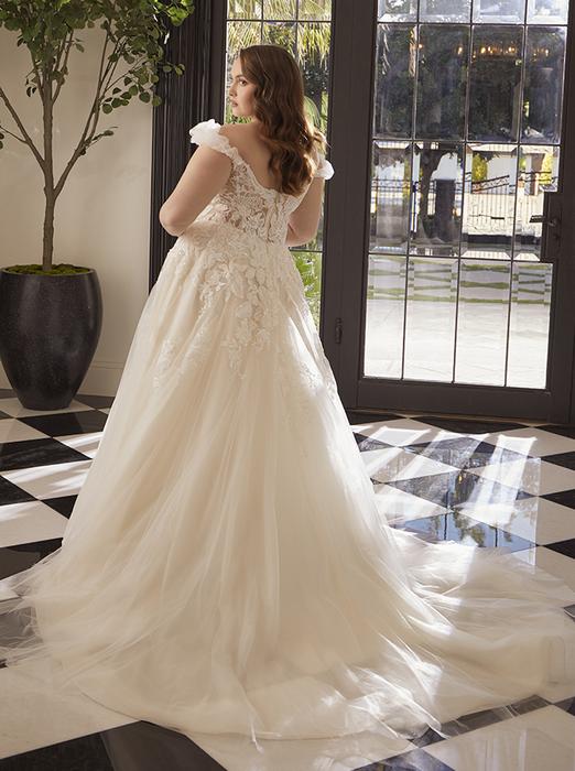 Casablanca Bridal 2574C