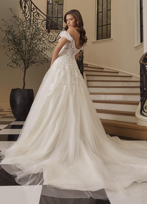 Casablanca Bridal 2574