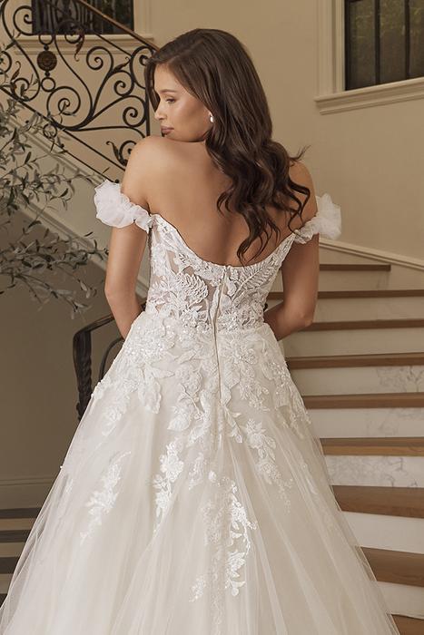 Casablanca Bridal 2574