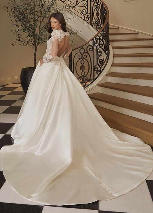 Casablanca Bridal 2579