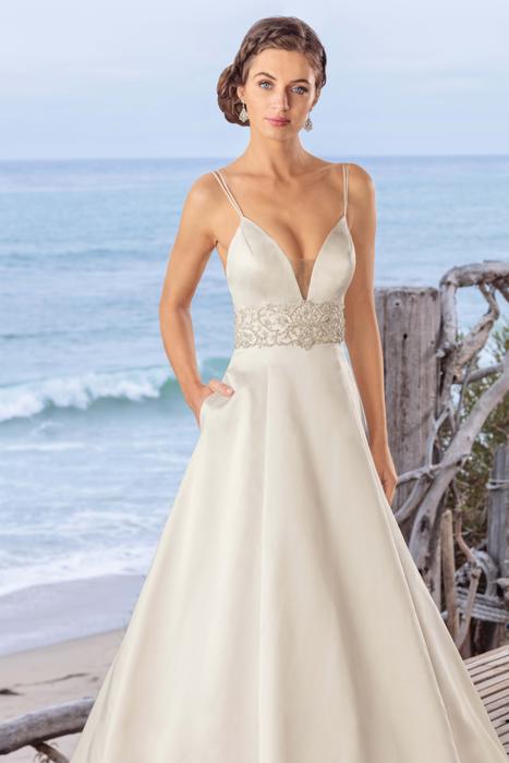 Beloved by Casablanca Bridal BL257