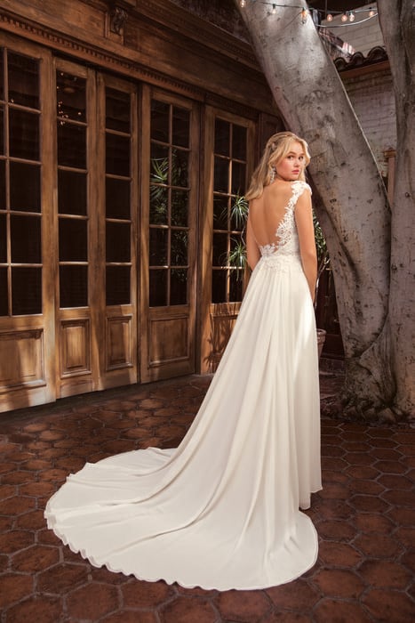 Beloved by Casablanca Bridal BL294