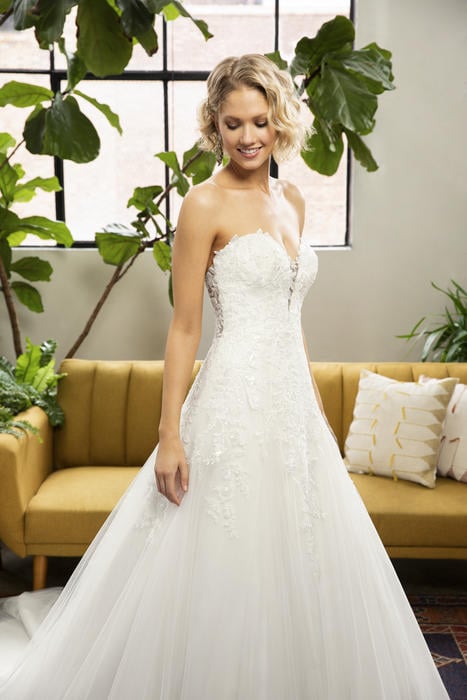 Beloved by Casablanca Bridal BL325