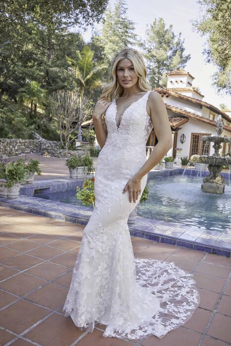 Beloved by Casablanca Bridal BL367