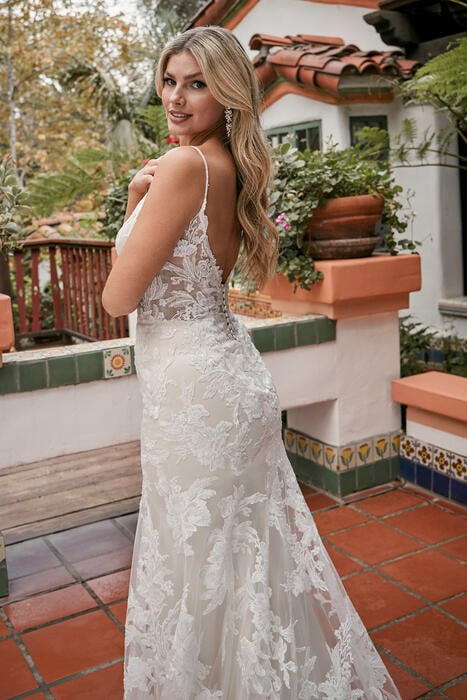 Beloved by Casablanca Bridal BL370