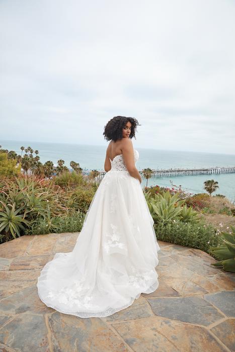 Beloved by Casablanca Bridal BL372