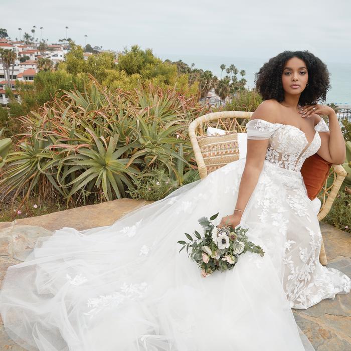 Beloved by Casablanca Bridal BL378