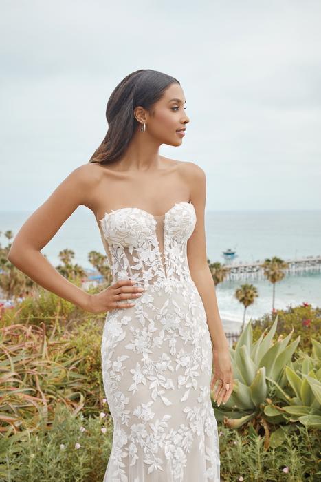 Beloved by Casablanca Bridal BL378