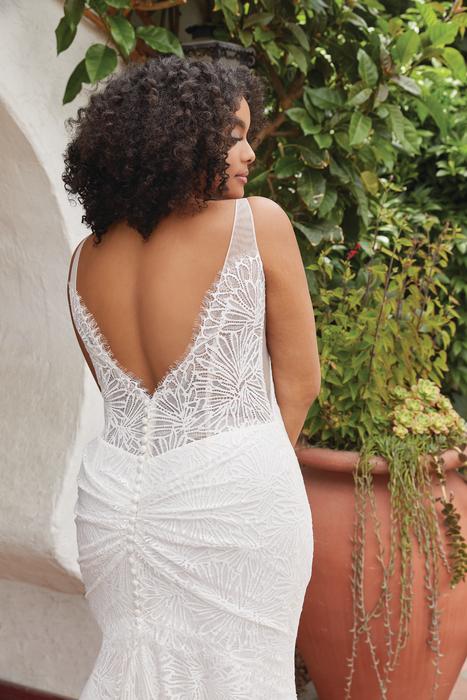 Beloved by Casablanca Bridal BL381