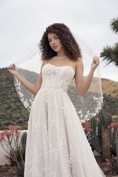 Beloved by Casablanca Bridal BL428