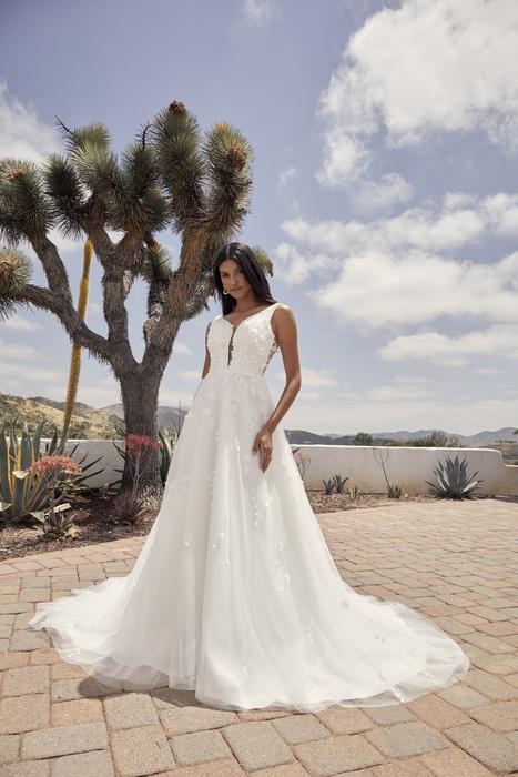 Beloved by Casablanca Bridal BL439