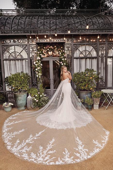 Casablanca Bridal CP009