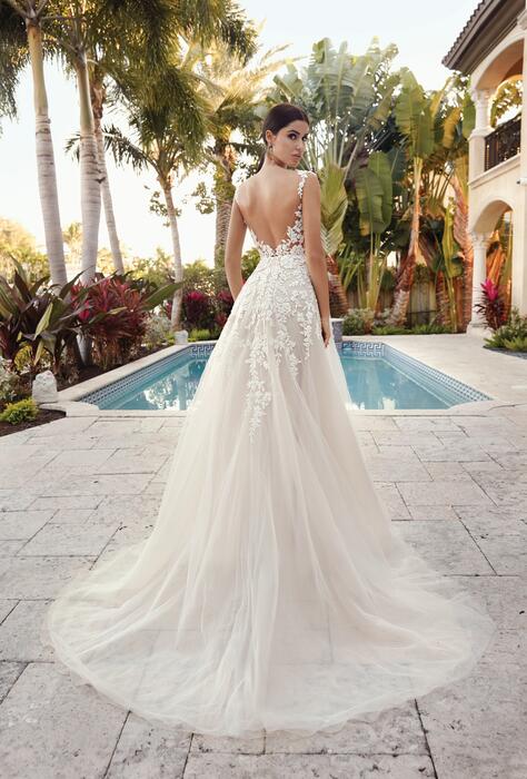 Demetrios Bridal 1002