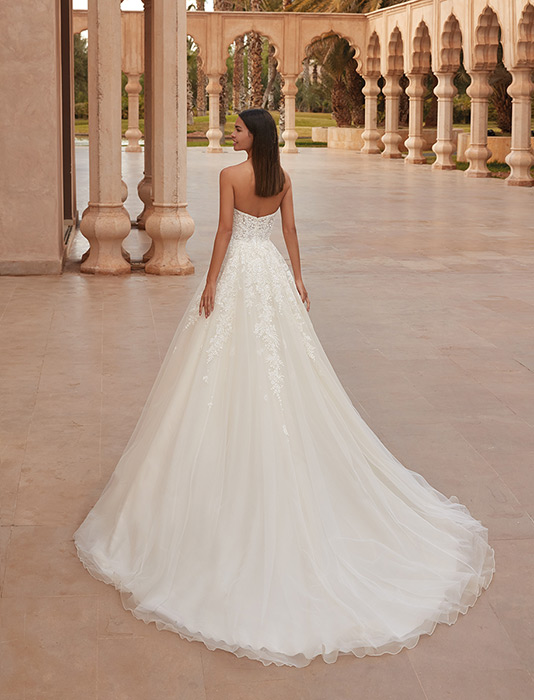 Demetrios Bridal 1086