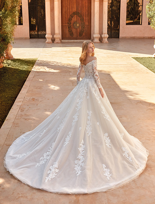 Demetrios Bridal 1093