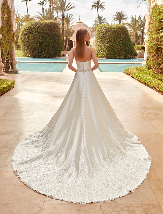 Demetrios Bridal 1116