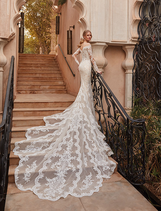 Demetrios Bridal 1122