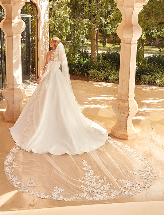 Demetrios Bridal 1124