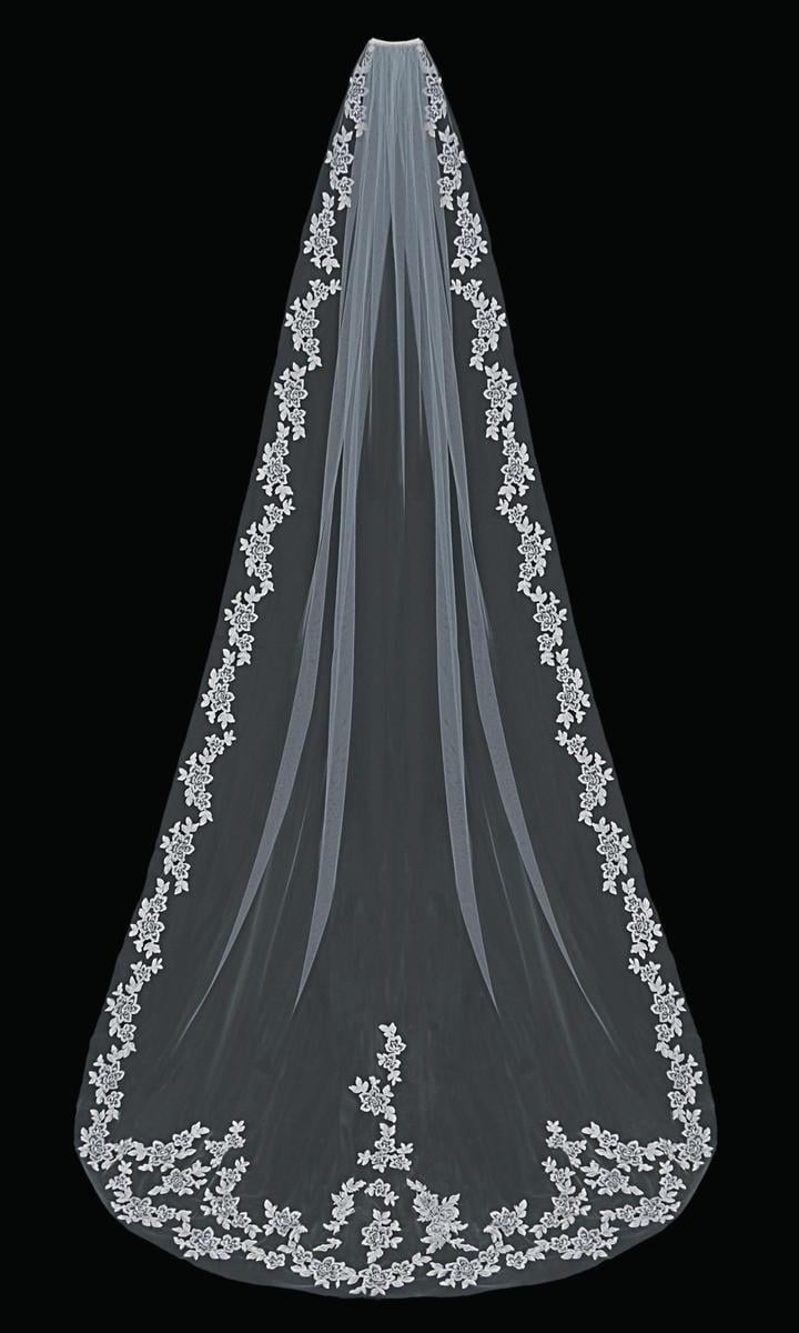 En Vogue Bridal V1597C