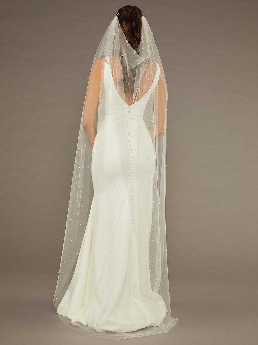 En Vogue Bridal V2087C