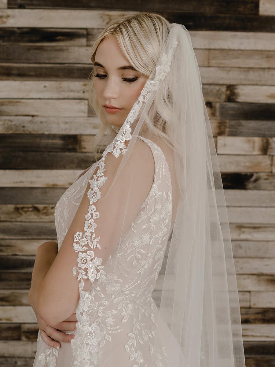 En Vogue Bridal V2197SF