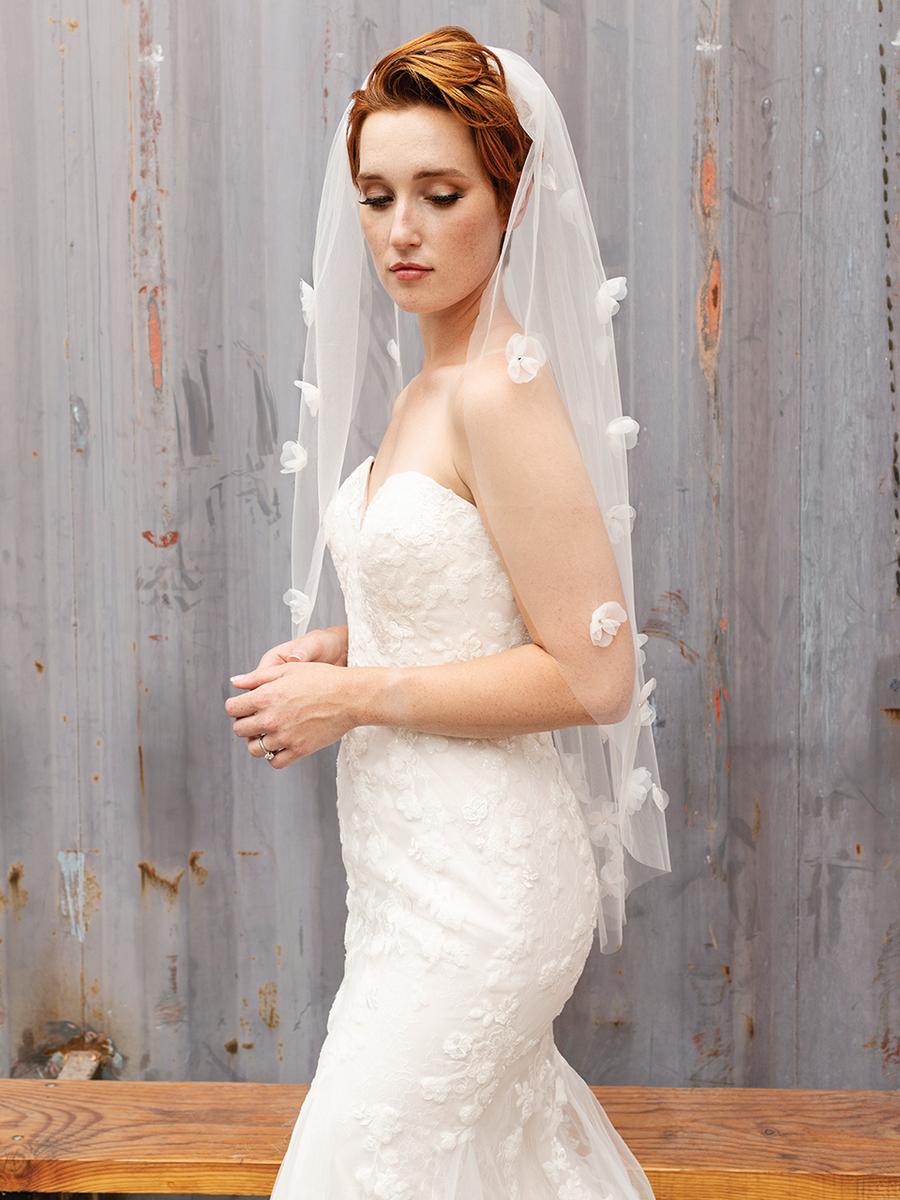 En Vogue Bridal V2290SF