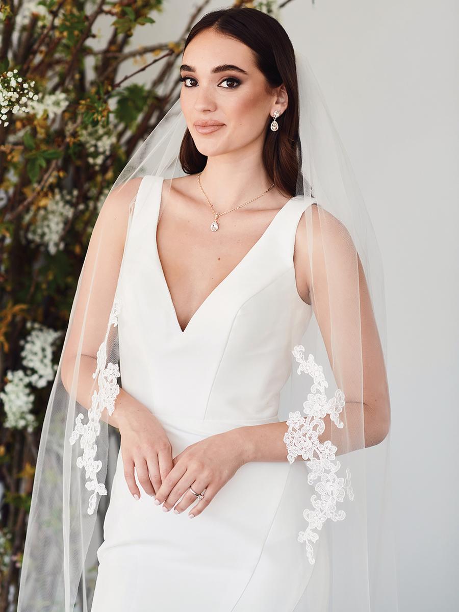 En Vogue Bridal V2385WZ