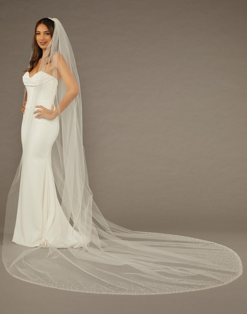 En Vogue Bridal V2487WRC